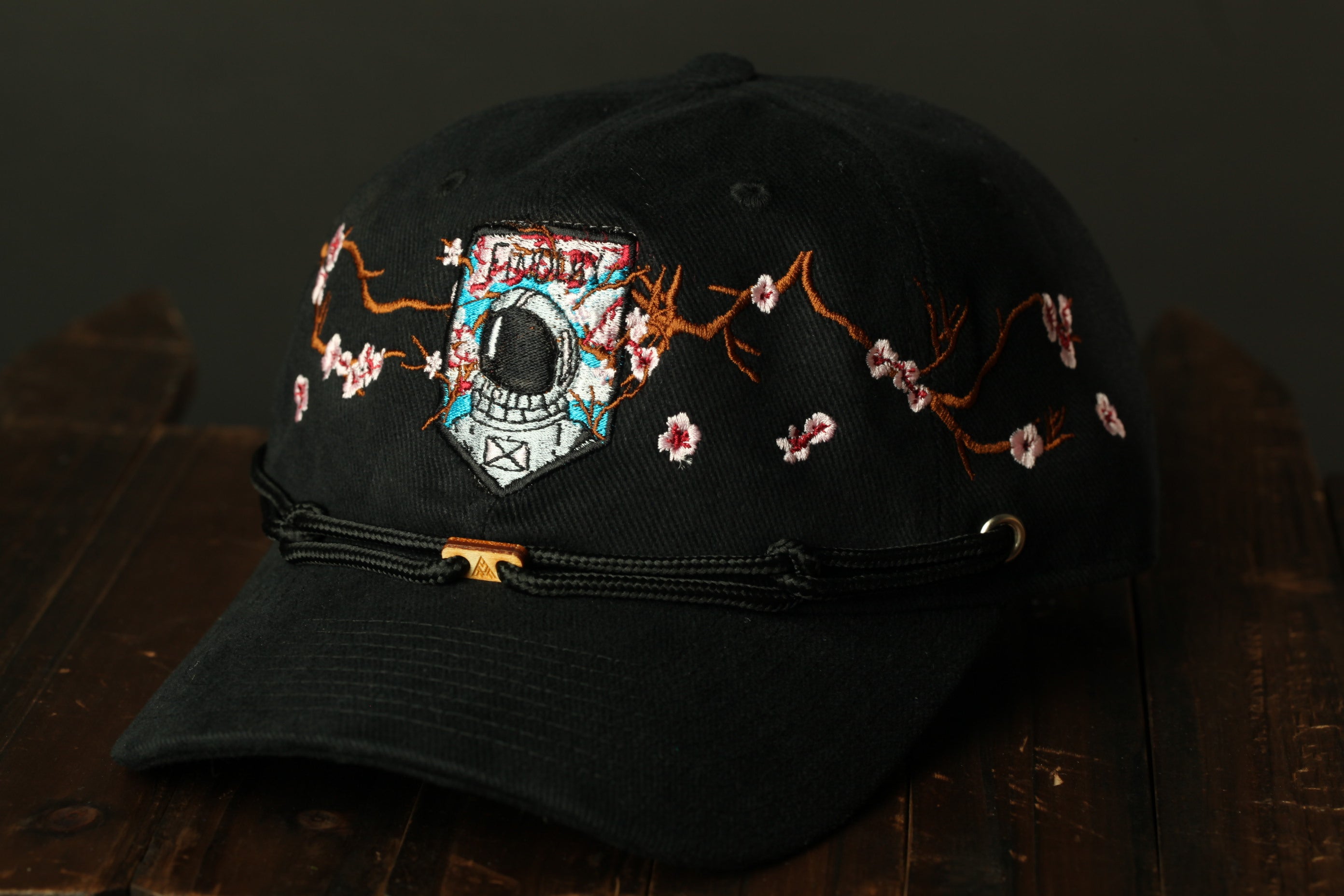 Sakura Supēsu Bōi Dad Hat