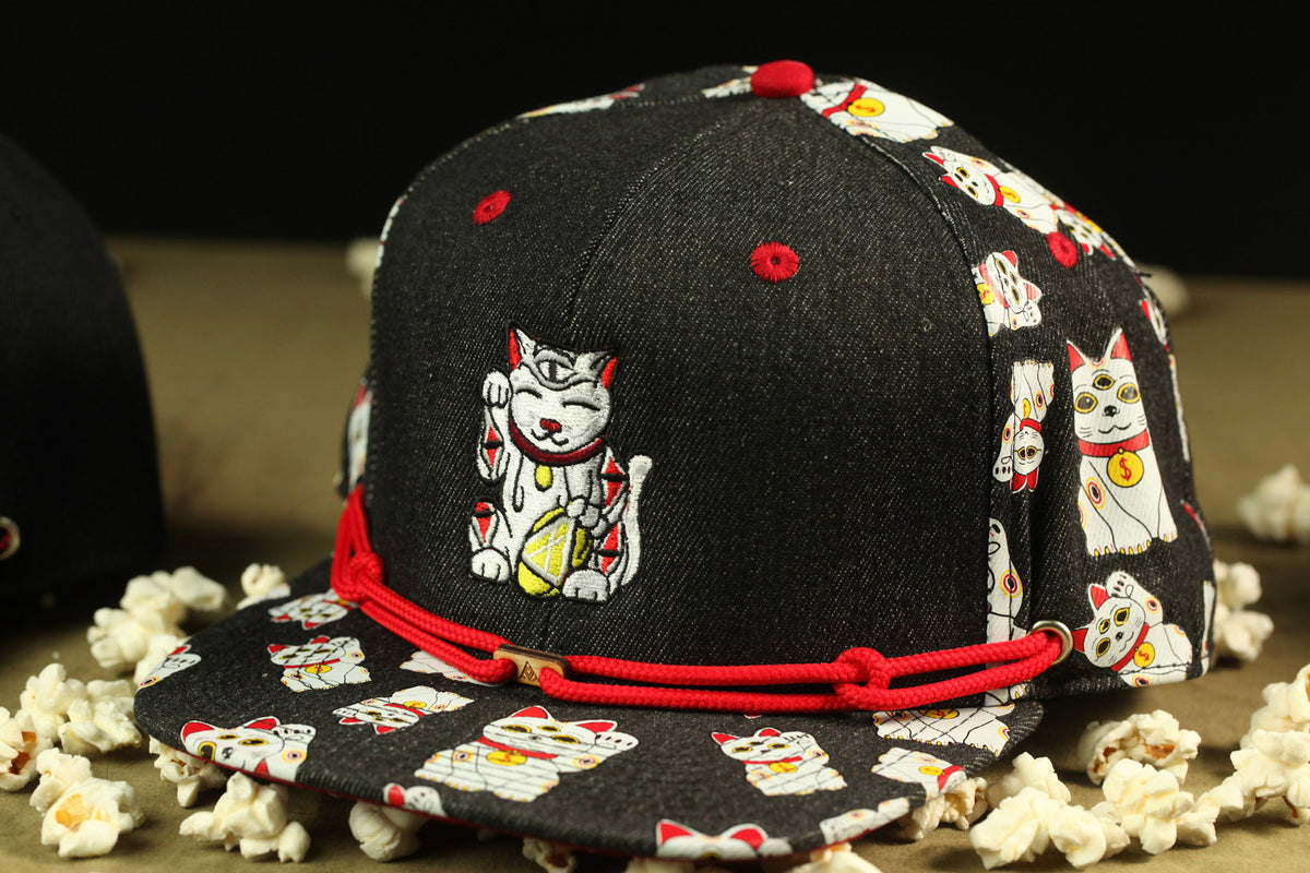 Beckoning Cat
